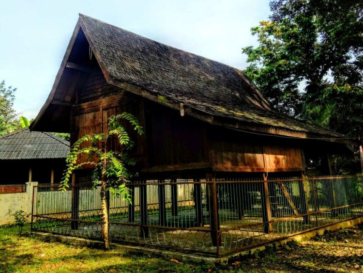 Eksplorasi Keindahan dan Sejarah Saung Ranggon di Bekasi, Jawa Barat