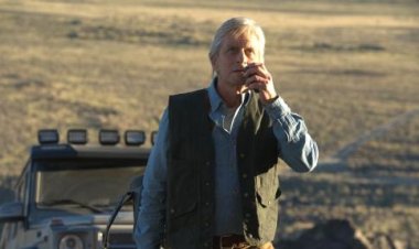 Mengungkap Intrik Pemburu Gurun: Sinopsis Film Beyond The Reach