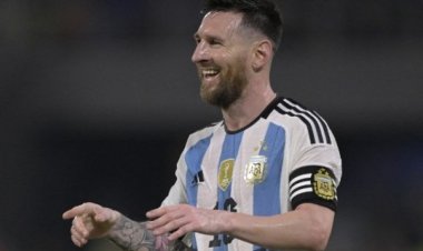 Prestasi Lionel Messi: Kandidat Kuat Ballon d'Or, Namun Kaki Emas Masih Terlewatkan