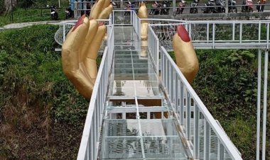 Sorotan Terhadap Keamanan Jembatan Kaca di Limpakuwus Banyumas Setelah Insiden Tragis