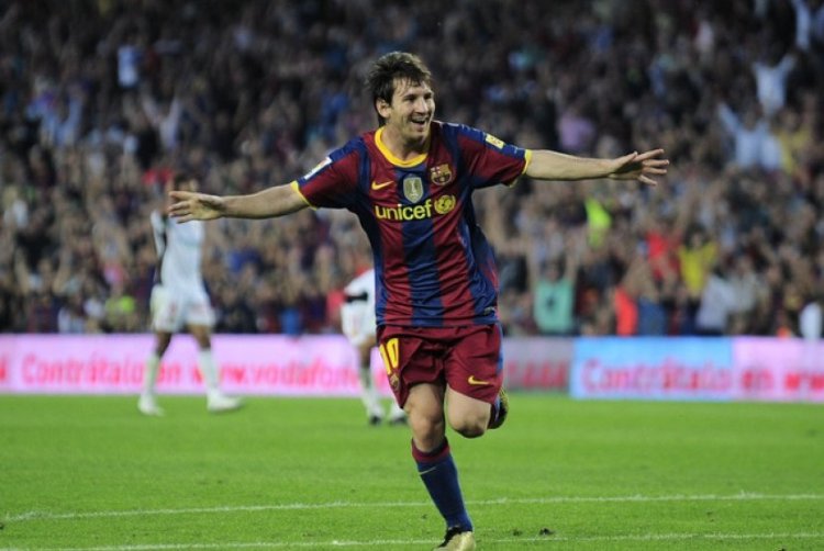 Prestasi Terbaru Messi: Ballon d'Or Delapan Kali, Namun Kaki Emas Belum Tercapai