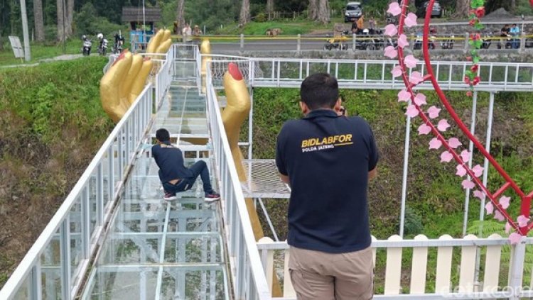 Tragedi Jembatan Kaca di Limpakuwus Banyumas: Standar Keamanan Mendapat Sorotan Setelah Insiden Maut