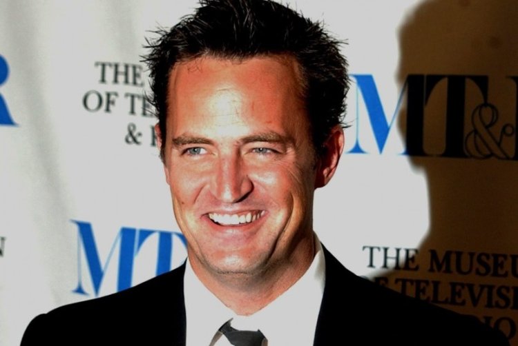 Bintang 'Friends,' Matthew Perry, Meninggal Dunia: Perjalanan Hidup yang Penuh Tantangan