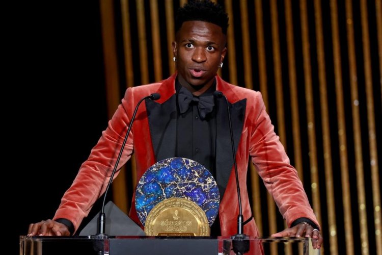 Vinicius Jr. Raih Penghargaan Socrates Award dan Bersumpah Melawan Rasisme di Dunia Sepakbola