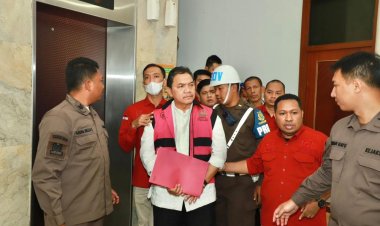 Anggota BPK Achsanul Qosasi Ditangkap dalam Dugaan Korupsi Menara BTS