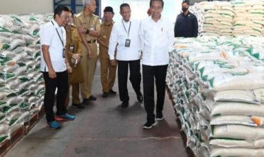 Jokowi Tetapkan Program Bansos Beras untuk 22 Juta Rakyat Miskin Hingga Juni 2024