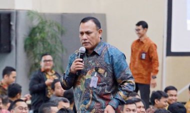 Firli Bahuri Tidak Hadiri Panggilan Dewas KPK pada Hari Ini, Akan Klarifikasi pada Selasa