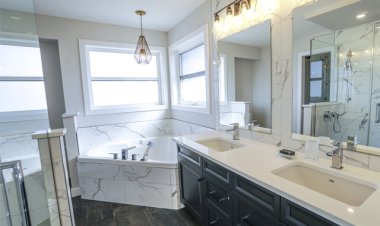 Alasan Posisi Kamar Mandi Hotel Dekat Pintu Masuk: Fungsionalitas, Kebersihan, dan Kenyamanan Tamu