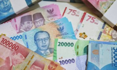 Rupiah Menguat di Awal Pekan, Sentimen Positif dari Bank Sentral AS dan Neraca Perdagangan Indonesia