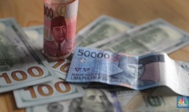 Rupiah Menguat di Awal Pekan dengan Dukungan Bank Sentral AS dan Neraca Perdagangan Positif