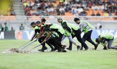 Ketika Hujan Deras Hiasi Pertandingan Piala Dunia U-17 2023: Genangan Air di JIS dan Kenapa Atap Tidak Ditutup?