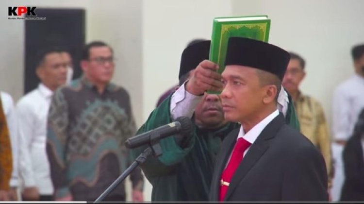 Firli Bahuri Melantik Irjen Pol Rudi Setiawan sebagai Deputi Penindakan KPK