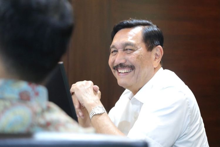 Luhut Binsar Pandjaitan Turun Gunung Bicara Politik: Panggilan untuk Tidak Mudah Menghakimi Orang