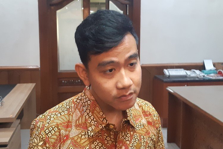 Gibran Rakabuming Raka Klarifikasi Isu Ijazah Palsu dalam Acara '13 Tahun Mata Najwa'