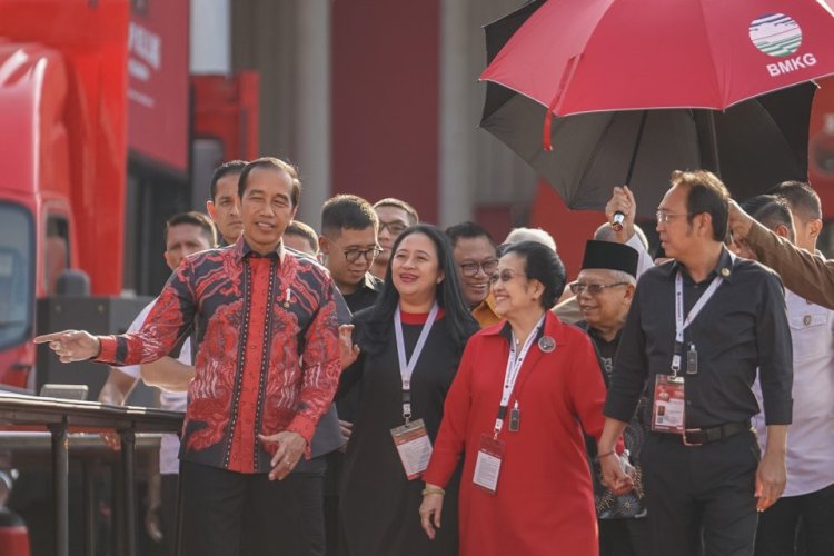 Dukungan Menurun? Sebagian Responden Nilai Sikap Jokowi Terhadap PDIP Kurang Pantas Menjelang Pilpres 2024