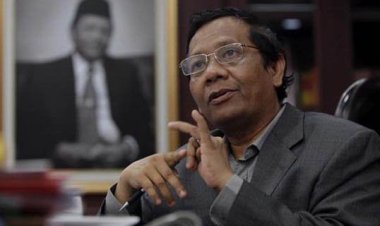 Mahfud MD Menanggapi Pengakuan Agus Rahardjo Tentang Intervensi Kasus e-KTP oleh Jokowi