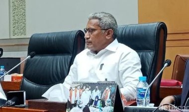 Presiden Jokowi Lantik Irjen Marthinus Hukom Sebagai Kepala BNN, Gantikan Irjen Petrus Golose