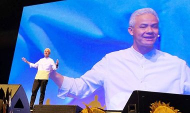 Ganjar Pranowo Luncurkan Program 1 Keluarga Miskin 1 Sarjana di Sukoharjo: Transformasi Pendidikan untuk Indonesia Emas 2045