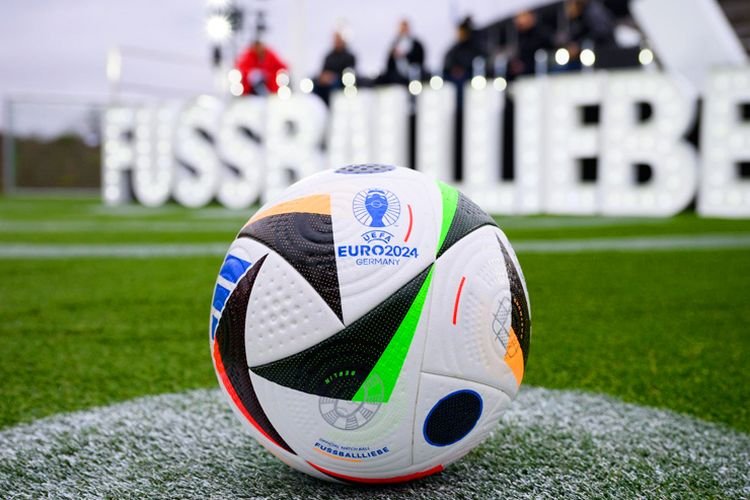 UEFA Perkenalkan Bola 'Ajaib' dengan Deteksi Handball untuk Euro 2024