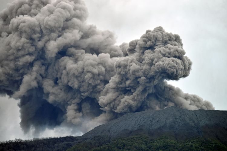 Tragedi Gunung Marapi: Evakuasi Pendaki yang Tewas dan Hilang, Jalur Pendakian Ditutup Sementara