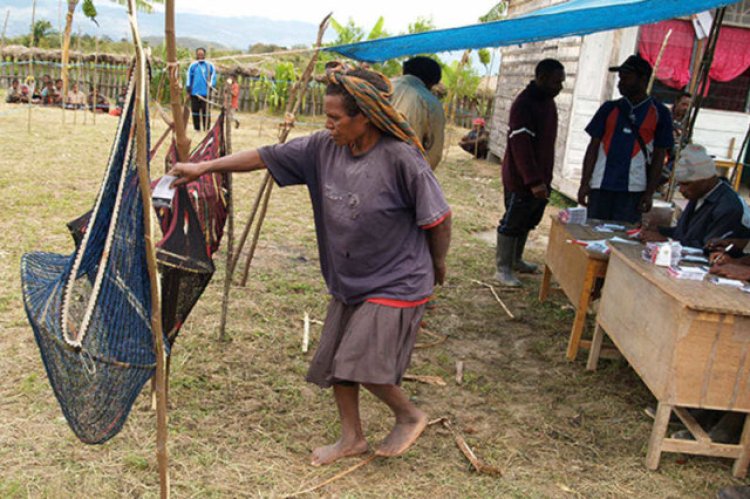 Sistem Noken: Pemilihan Unik Papua yang Memadukan Kearifan Lokal dan Modernitas