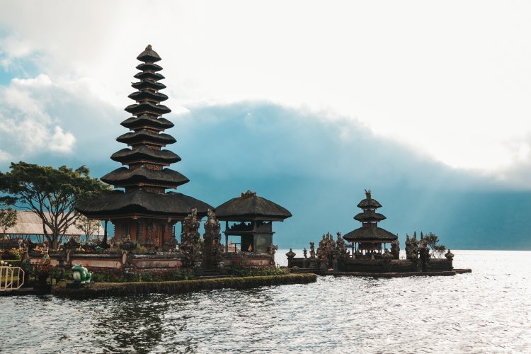 Indonesia Masuk 5 Besar Negara Terindah di Dunia Menurut Titan Travel: Keindahan Alam dan Kekayaan Budaya yang Memukau