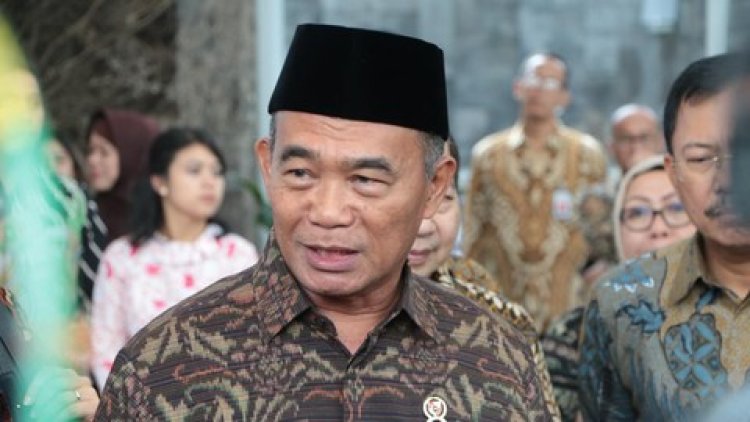 Menteri Koordinator Muhadjir: Birokrasi Kita Kecolongan dengan Kasus Pengungsi Rohingya dan KTP Palsu