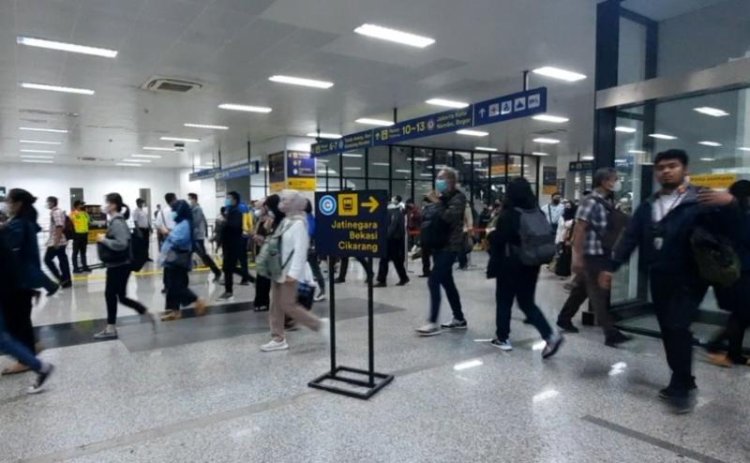 Perubahan Jalur Peron Stasiun Manggarai Jakarta Akan Berlaku Selamanya