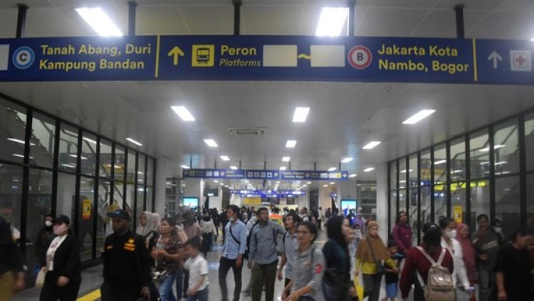 Perubahan Jalur Peron di Stasiun Manggarai Jakarta Akan Berlaku Selamanya, Meningkatkan Efisiensi dan Keamanan Perjalanan Penumpang