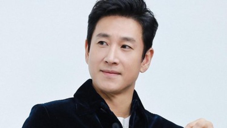 Tragedi Meninggalnya Aktor 'Parasite' Lee Sun Kyun Mengguncang Dunia Hiburan Korea