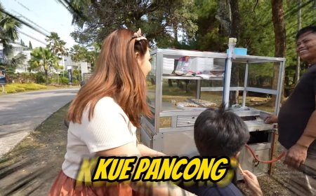 Mamang, Sang Koki Ajaib Kue Pancong Terenak Bogor Menemukan Pembeli Setia di Rey Utami!
