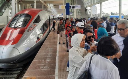 Penumpang Whoosh Tembus 11 Ribu: Apa yang Menyebabkannya?