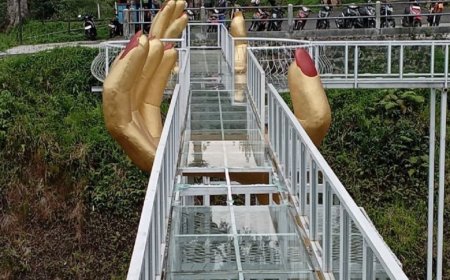 Keamanan Jembatan Kaca di Limpakuwus Banyumas Setelah Insiden Tragis Dipertanyakan