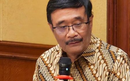 Konflik Internal PDIP: Djarot Prihatin atas Gibran yang Jadi Cawapres Prabowo