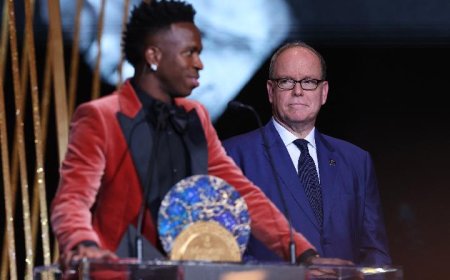 Ballon d'Or 2023: Vinicius Junior Raih Socrates Award 2023
