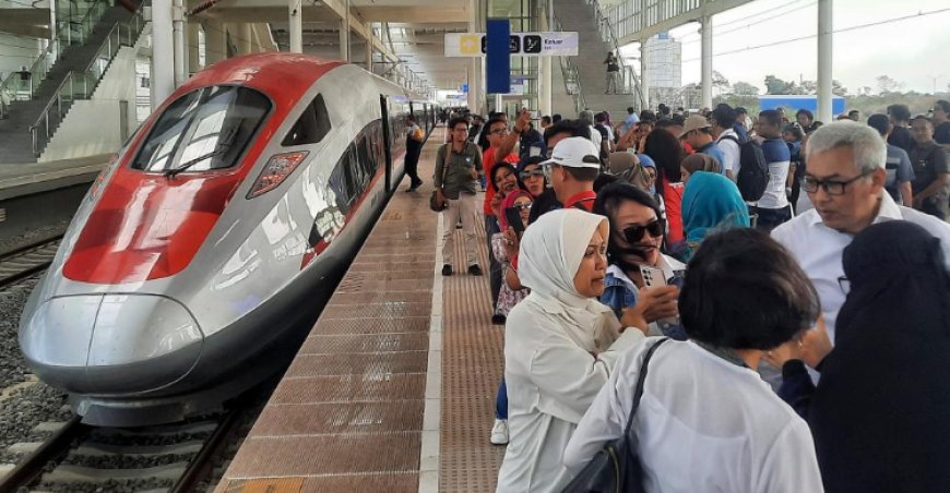 Penumpang Whoosh Tembus 11 Ribu: Apa yang Menyebabkannya?