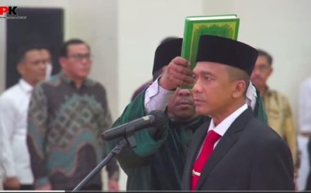 Firli Bahuri Lantik Irjen Pol Rudi Setiawan sebagai Deputi Penindakan KPK