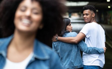 Fenomena 'Backburner' Mewarnai Media Sosial: Misteri Arti dan Dampaknya pada Hubungan Asmara