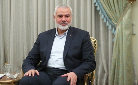 Profil Ismail Haniyeh: Kepala Hamas yang Rumahnya Dibombardir Israel