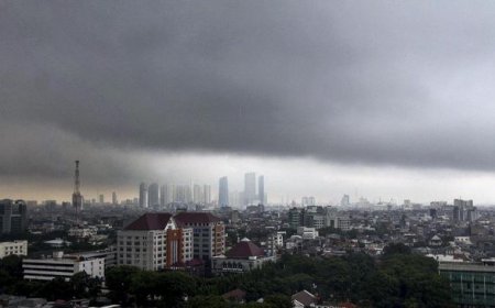 Peringatan Dini BMKG: Cuaca Ekstrem Ancam Jakarta dan Beberapa Provinsi Lainnya dalam Sepekan ke Depan
