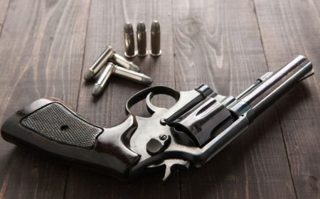 Polisi Buru Pria Bertato yang Letuskan Pistol di Aksi Koboi, Video Viral Menyulut Keresahan