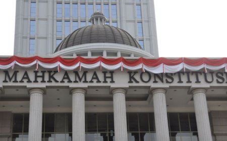 Mahkamah Konstitusi (MK) Pertahankan Putusan Kontroversial Terkait Syarat Capres-Cawapres