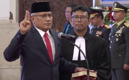 Presiden Jokowi Lantik Irjen Marthinus Hukom Sebagai Kepala BNN, Gantikan Irjen Petrus Golose