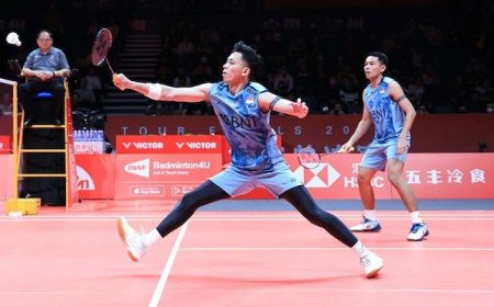 Fajar/Rian Alami Kekalahan Dramatis di Semifinal BWF World Tour Finals 2023: Jonatan Christie Menjadi Harapan Indonesia