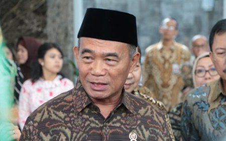 Menteri Muhadjir Soroti Kecolongan Birokrasi terkait Pengungsi Rohingya dengan KTP Palsu di NTT