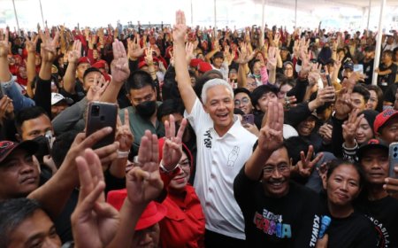 Ganjar Pranowo Resmikan Program Ambisius '1 Keluarga Miskin 1 Sarjana' di Sukoharjo untuk Maksimalkan Potensi Bonus Demografi