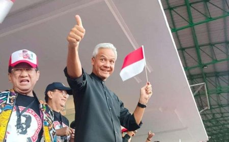 Ganjar Pranowo Luncurkan Program 1 Keluarga Miskin 1 Sarjana di Sukoharjo: Transformasi Pendidikan untuk Indonesia Emas 2045