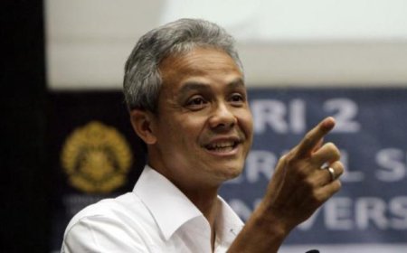 Ganjar Pranowo Minta Bansos di Jateng Tidak Dipolitisasi: Komoditas Politik Jelang Pemilu 2024