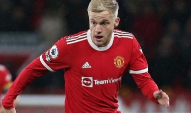 Donny van de Beek Dipinjamkan ke Eintracht Frankfurt oleh Manchester United