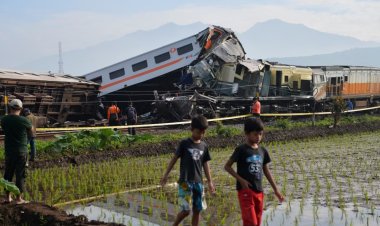 Kronologi Kecelakaan Kereta KA Turangga dan KA Bandung Raya